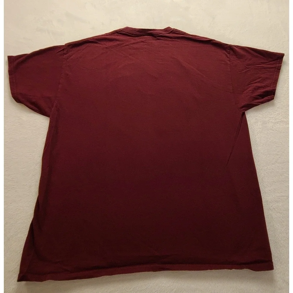 Nike World Tour Graphic‎ T-Shirt Men's XL Maroon Burgundy Short Sleeve Cotton